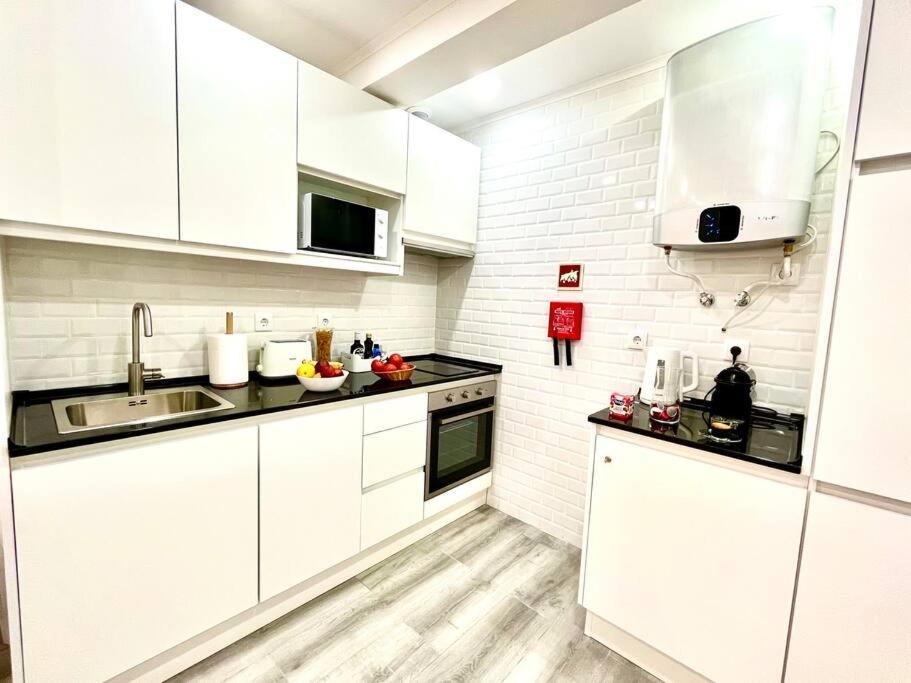 New-Romantic Studio Near The Beach! Paço de Arcos Εξωτερικό φωτογραφία