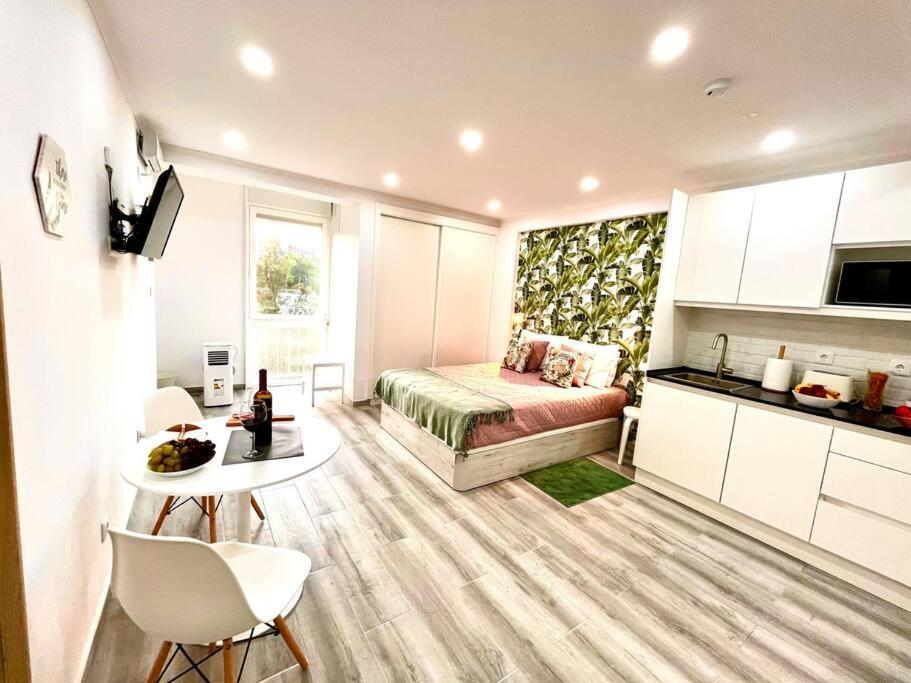 New-Romantic Studio Near The Beach! Paço de Arcos Εξωτερικό φωτογραφία
